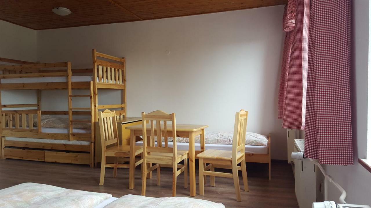 Rs Bernov Zatisi Otel Nejdek Dış mekan fotoğraf